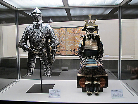 Historische Rüstungen und Waffen aus dem Landeszeughaus in Graz sind derzeit in der japanische Stadt Osaka zu sehen.