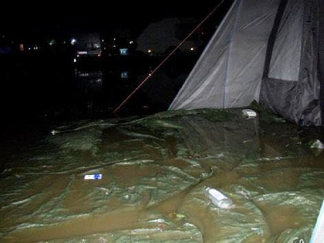 Überschwemmtes Zelt Spielberg