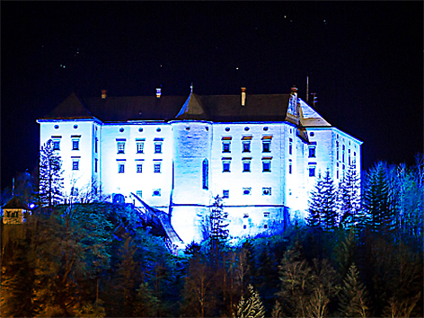 Schloss Murau in Blau