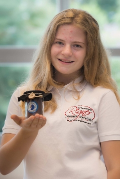 Stolze Erfinderin: Valentina mit ihrer palmölfreien Schokocreme