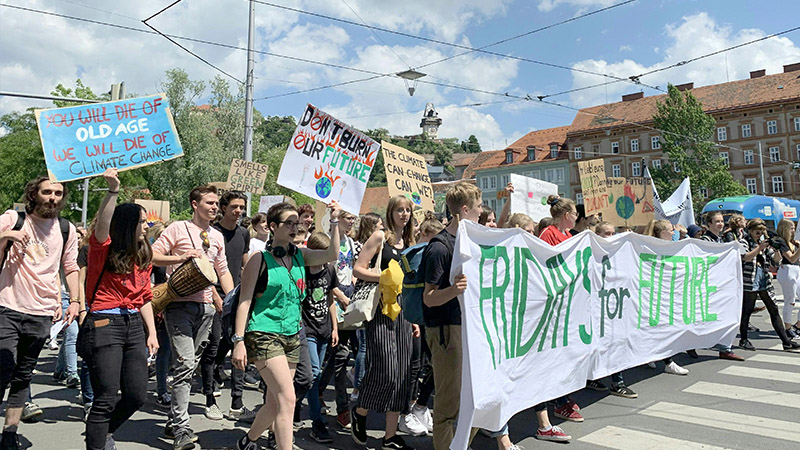 Schüler demonstrieren in Graz für das Klima